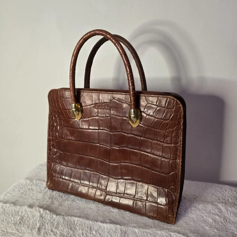 Vintage Bettina Leather Alligator Handbag - Picture 14 of 16